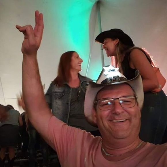 Meet your Posher, Guy - Picture 1 of 1